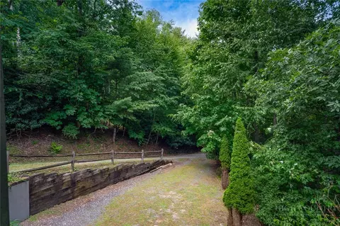 Exterior - 100 Ravens Vw, Boone, NC 28607 photo 7 of 10