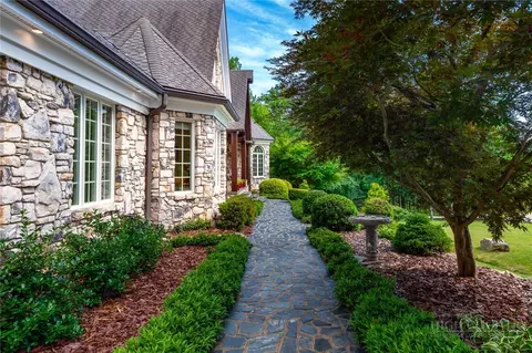 Exterior - 5712 Summit Rd, Purlear, NC 28665 photo 5 of 13