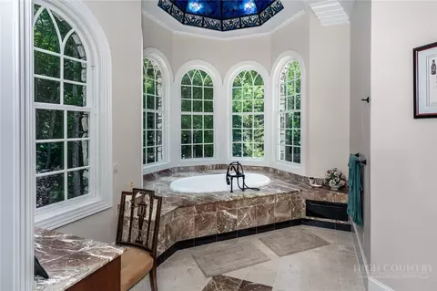Bath - 5712 Summit Rd, Purlear, NC 28665 photo 1 of 7
