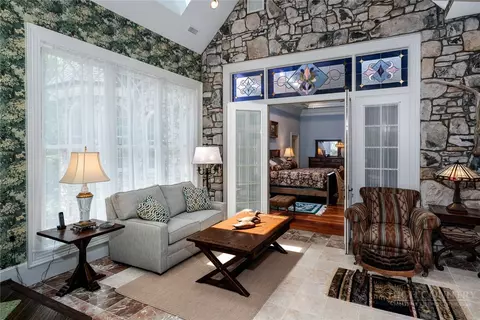 Living - 5712 Summit Rd, Purlear, NC 28665 photo 5 of 10