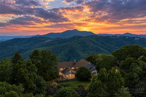 280 Mayview Rock Dr, Blowing Rock, NC 28605