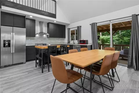 Dining - 229 Greenbriar Rd, Beech Mountain, NC 28604 photo 2 of 2