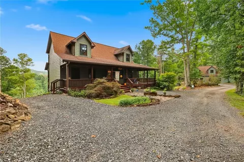 1400 Rustic Rd, West Jefferson, NC 28694