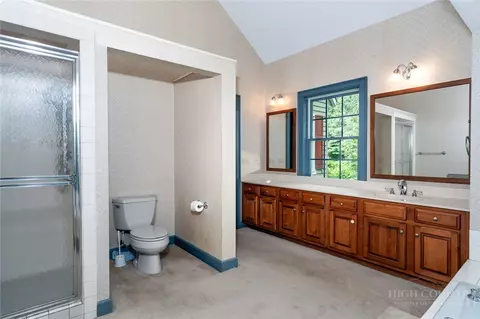 Bath - 135 Heritage Dr, Boone, NC 28607 photo 3 of 5