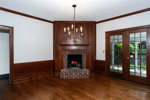 Dining - 135 Heritage Dr, Boone, NC 28607 photo 2 of 4