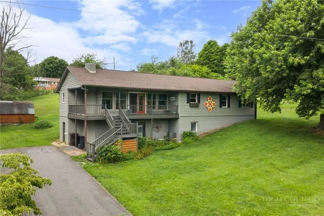 139 Parker Dr, West Jefferson, NC 28694