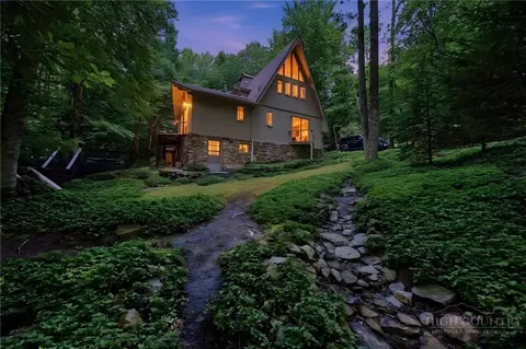 179 Hornbeam Rd, Beech Mountain, NC 28604