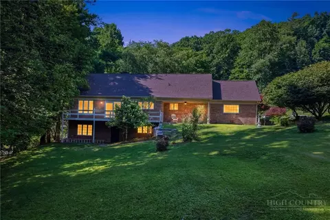 304 Glendale Dr, Boone, NC 28607 photo 3