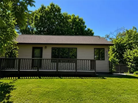 10221 Nc Highway 105 S, Banner Elk, NC 28604