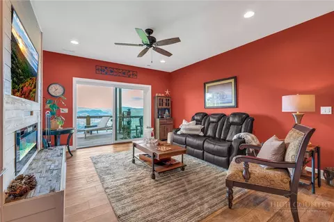 Living - 364 Skyview St, Deep Gap, NC 28618 photo 6 of 7