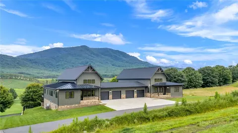 251 Range View Dr #A, Jefferson, NC 28640