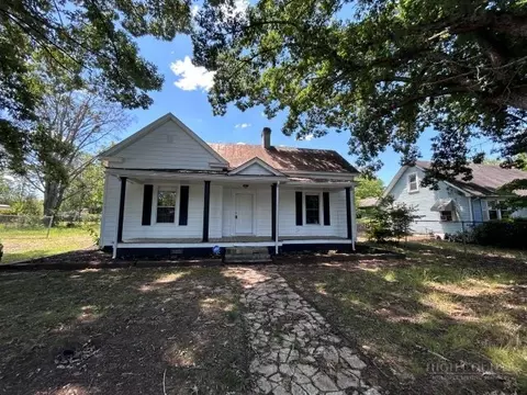 603 Thomas St, Reidsville, NC 27320