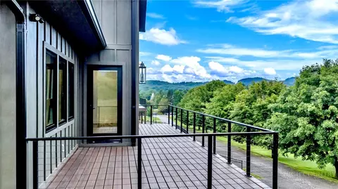 Exterior - 253 Range View Dr #B, Jefferson, NC 28640 photo 2 of 9