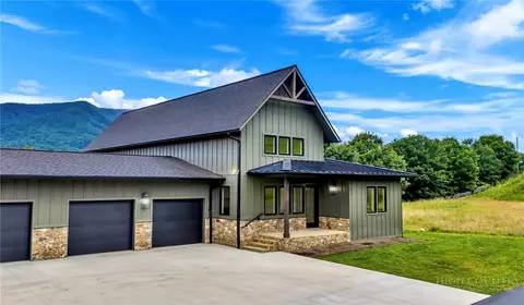 Exterior - 253 Range View Dr #B, Jefferson, NC 28640 photo 1 of 9