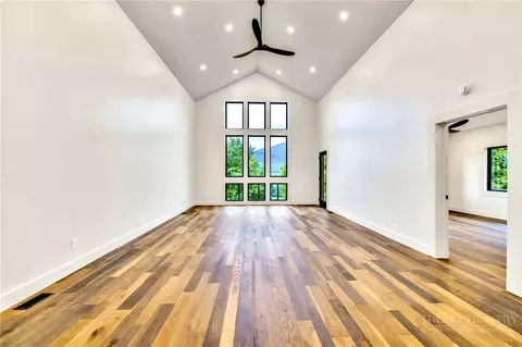 Living - 253 Range View Dr #B, Jefferson, NC 28640 photo 1 of 2