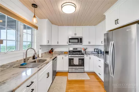 23 Mitchell River Ct, Roaring Gap, NC 28668 photo 18