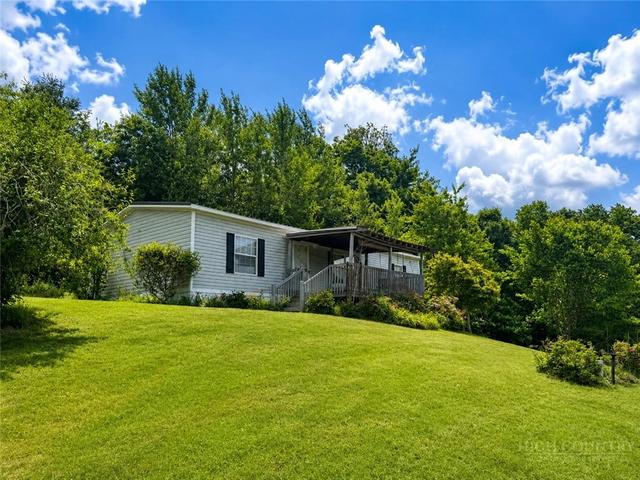 38 Sapphire Ln, Troutdale, VA 24378