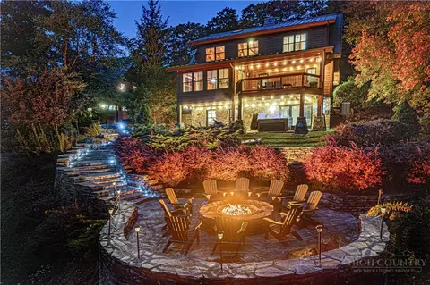 419 Summit Trl, Banner Elk, NC 28604