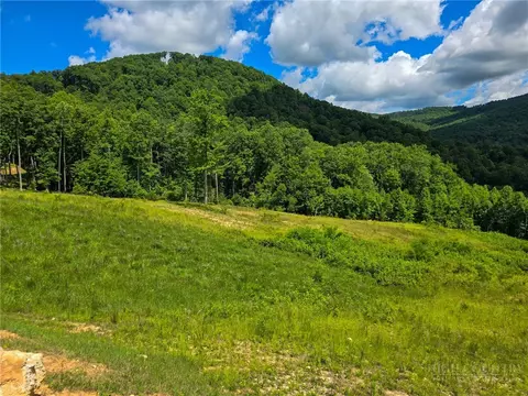 30 Wilderness Watch Trce, Deep Gap, NC 28618 photo 2