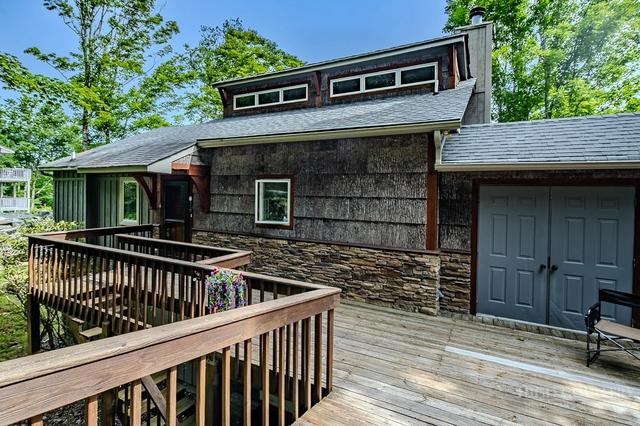 102 Red Oak Rd, Beech Mountain, NC 28604