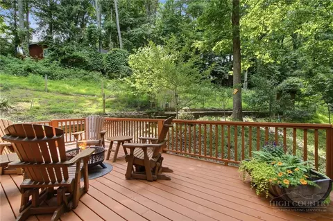 Exterior - 176 Ravens Vw, Boone, NC 28607 photo 6 of 14
