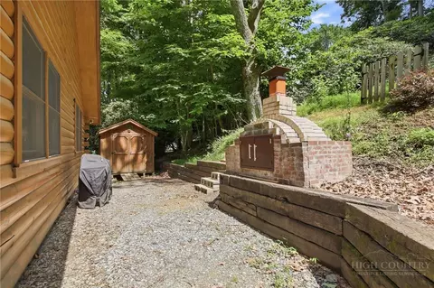 Exterior - 176 Ravens Vw, Boone, NC 28607 photo 7 of 14