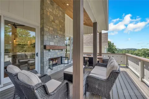 Exterior - 253 Old Boone Rd, Blowing Rock, NC 28605 photo 5 of 13