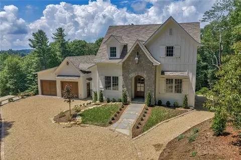 Exterior - 253 Old Boone Rd, Blowing Rock, NC 28605 photo 2 of 13