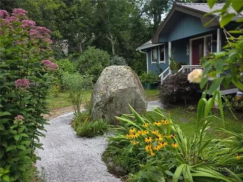 508 Laurel Ln, Newland, NC 28657