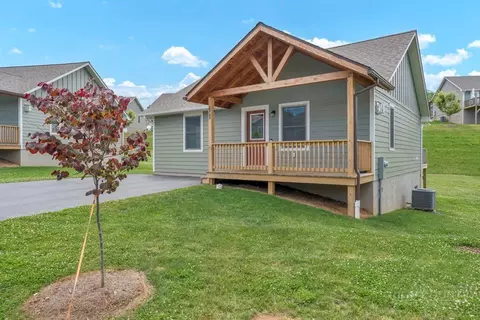 141 Pitts Way #127, Boone, NC 28607