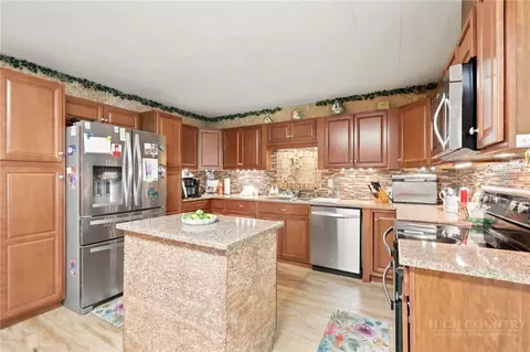 Kitchen - 113 Hamilton Dr, Jefferson, NC 28640 photo 3 of 4