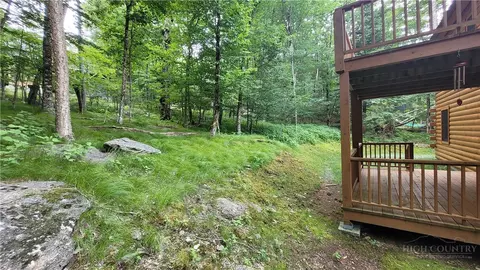 Exterior - 121 Whipporwill Way, Beech Mountain, NC 28604 photo 8 of 10