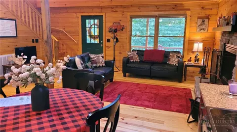 Living - 121 Whipporwill Way, Beech Mountain, NC 28604 photo 2 of 3