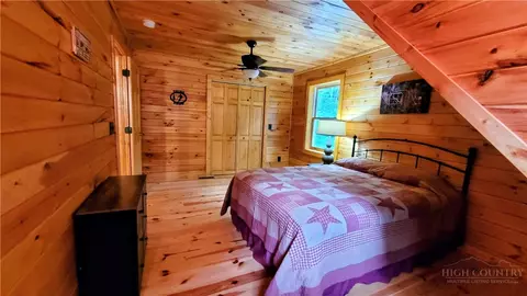 Bedroom - 121 Whipporwill Way, Beech Mountain, NC 28604 photo 7 of 12