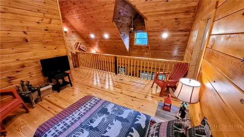 Bedroom - 121 Whipporwill Way, Beech Mountain, NC 28604 photo 12 of 12