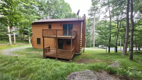 Exterior - 121 Whipporwill Way, Beech Mountain, NC 28604 photo 7 of 10