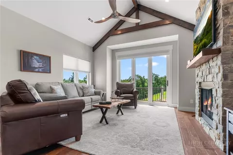 Living - 25 Paynes Ct, Roaring Gap, NC 28668 photo 2 of 2
