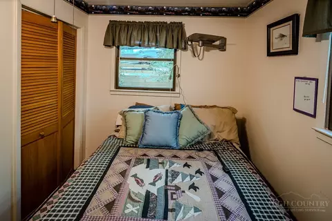 Bedroom - 161 Ash Loop, Newland, NC 28657 photo 5 of 5
