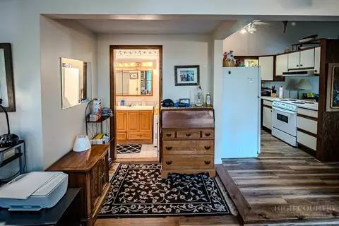 Entry Way - 161 Ash Loop, Newland, NC 28657 photo 3 of 3