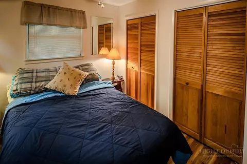 Bedroom - 161 Ash Loop, Newland, NC 28657 photo 2 of 5