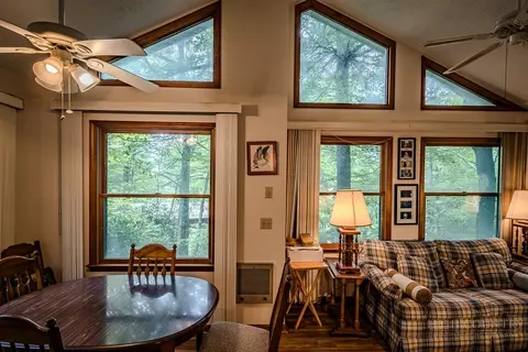 Dining - 161 Ash Loop, Newland, NC 28657 photo 2 of 4