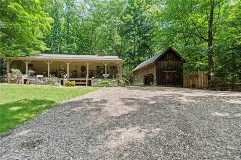 688 Laurel Creek Rd, Todd, NC 28684