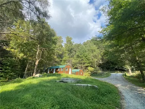 223 Rubin Walker Rd, Vilas, NC 28692
