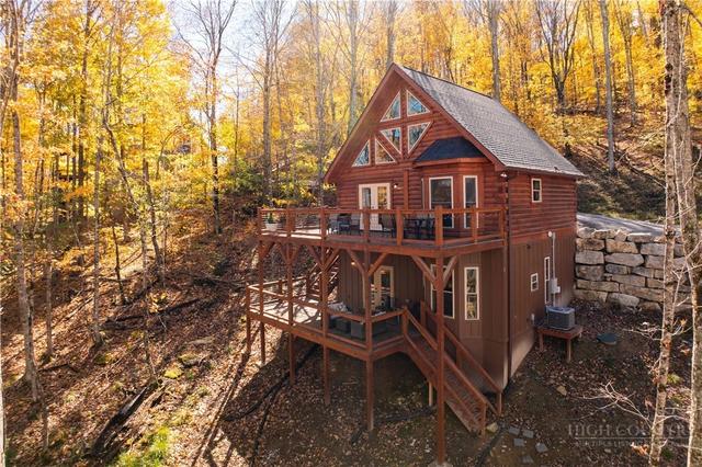 214 Lakeledge Rd, Beech Mountain, NC 28604