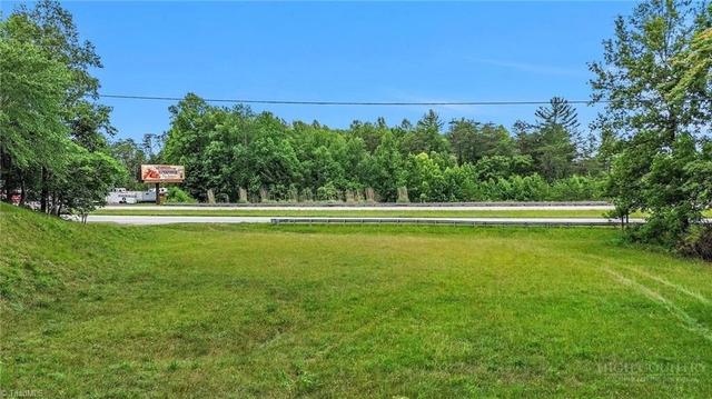 5622 W Nc Highway 421 Hwy, Wilkesboro, NC 28697