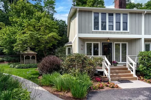 123 Pinnacle Ave #5, Blowing Rock, NC 28605