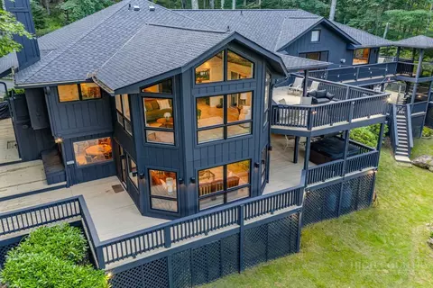 102 Ridge Dr, Linville, NC 28646