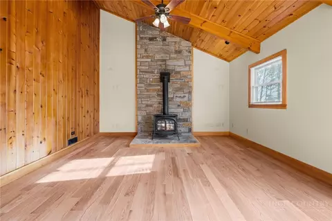 Living - 276 Storie Rd, Boone, NC 28607 photo 2 of 7