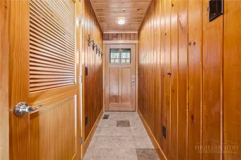 Entry Way - 276 Storie Rd, Boone, NC 28607 photo 1 of 3