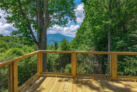Exterior - 187 Hialeah Ln, Boone, NC 28607 photo 5 of 12